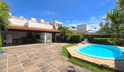 Casa em condomínio fechado com 3 quartos à venda na Avenida Saul Nonnenmacher, 127, Ipanema, Porto Alegre, 330 m2 por R$ 797.000
