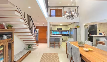 Casa com 3 quartos à venda na Rua Claudio da Silva Pinto, 402, Espírito Santo, Porto Alegre, 198 m2 por R$ 799.000