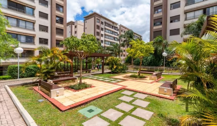Apartamento com 3 quartos à venda na Avenida da Cavalhada, 5730, Cavalhada, Porto Alegre, 89 m2 por R$ 650.000