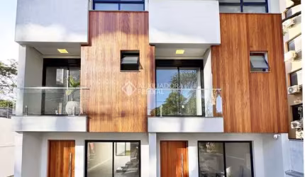 Casa com 3 quartos à venda na Rua Doutor Pereira Neto, 530, Tristeza, Porto Alegre, 135 m2 por R$ 1.098.000