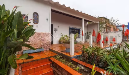 Casa em condomínio fechado com 3 quartos à venda na Rua Coronel Massot, 1583, Cristal, Porto Alegre, 240 m2 por R$ 795.000