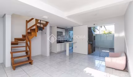 Casa em condomínio fechado com 3 quartos à venda na Estrada Campo Novo, 131, Ipanema, Porto Alegre, 69 m2 por R$ 320.000