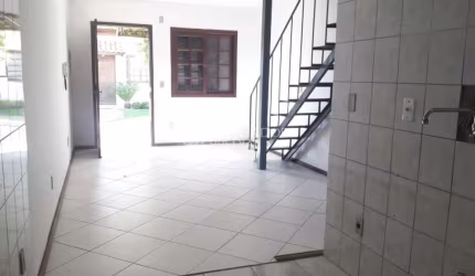 Casa em condomínio fechado com 2 quartos à venda na Avenida Monte Cristo, 100, Cavalhada, Porto Alegre, 56 m2 por R$ 179.000