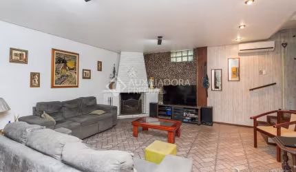 Casa em condomínio fechado com 3 quartos à venda na Rua Professor Clemente Pinto, 886, Medianeira, Porto Alegre, 167 m2 por R$ 759.000