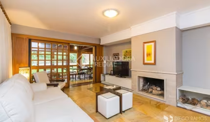 Casa em condomínio fechado com 4 quartos à venda na Rua Edgar Luiz Schneider, 460, Ipanema, Porto Alegre, 427 m2 por R$ 1.689.000