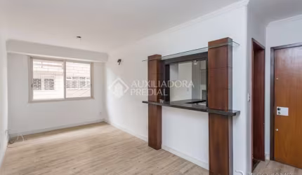 Apartamento com 2 quartos à venda na Rua Doutor Castro de Menezes, 940, Vila Assunção, Porto Alegre, 66 m2 por R$ 280.000
