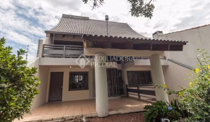 Casa em condomínio fechado com 4 quartos à venda na Rua Doutor Castro de Menezes, 943, Vila Assunção, Porto Alegre, 299 m2 por R$ 1.290.000