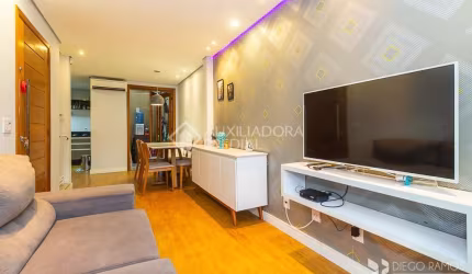 Casa em condomínio fechado com 3 quartos à venda na Rua Doutor Mário Totta, 2890, Tristeza, Porto Alegre, 130 m2 por R$ 499.000