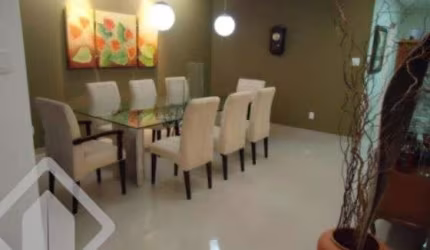 Casa em condomínio fechado com 3 quartos à venda na Rua Jataí, 331, Cristal, Porto Alegre, 322 m2 por R$ 2.000.000
