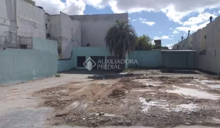 Terreno à venda na Rua Florinha, 303, Cavalhada, Porto Alegre, 561 m2 por R$ 700.000