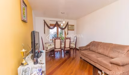 Casa com 3 quartos à venda na Rua Liberal, 1025, Tristeza, Porto Alegre, 280 m2 por R$ 579.000