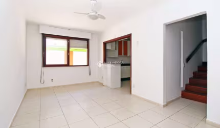 Casa em condomínio fechado com 3 quartos à venda na Rua Jataí, 267, Cristal, Porto Alegre, 130 m2 por R$ 380.000