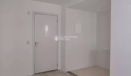 Apartamento com 2 quartos à venda na Avenida Otto Niemeyer, 1610, Tristeza, Porto Alegre, 43 m2 por R$ 269.000