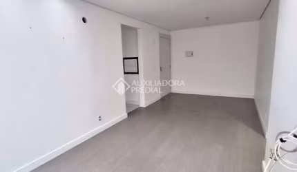 Apartamento com 3 quartos à venda na Avenida da Cavalhada, 3559, Cavalhada, Porto Alegre, 71 m2 por R$ 350.000