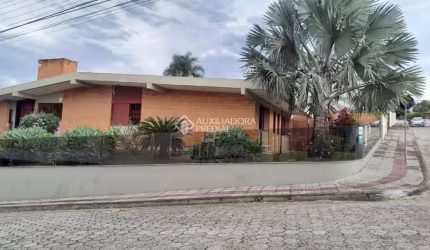 Casa com 4 quartos à venda na Rua José do Patrocínio, 431, Capoeiras, Florianópolis, 319 m2 por R$ 2.500.000