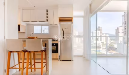 Apartamento com 2 quartos à venda na Saul Lauro De Souza, 114, Jardim Dourado, Porto Belo, 65 m2 por R$ 950.000