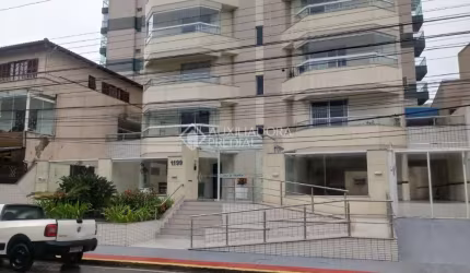 Apartamento com 3 quartos à venda na Praça Hercílio Luz, 1199, Centro, Florianópolis, 100 m2 por R$ 900.000