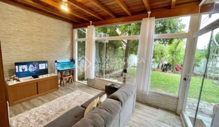 Casa com 2 quartos à venda na Rua Senador Cassiano do Nascimento, 440, Menino Jesus, Santa Maria, 172 m2 por R$ 870.000