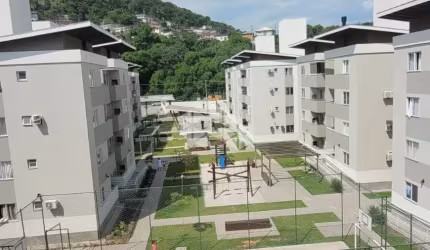 Apartamento  no Bairro Prado 2 dormitórios  sacada e churrasqueira
