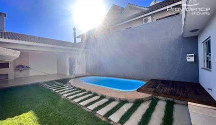 Sobrado com 3 dormitórios à venda, 183 m² por R$ 1.200.000,00 - Tropical  - Cascavel/PR