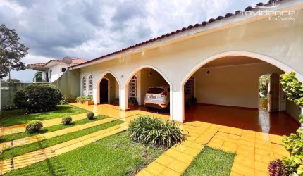 Casa com 3 dormitórios à venda, 246 m² por R$ 950.000,00 - Maria Luiza - Cascavel/PR