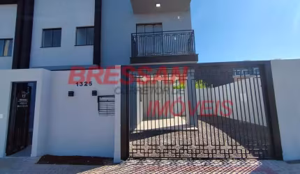 Belissimo sobrado com frente 12.50 e amplo quintal agende sua visita