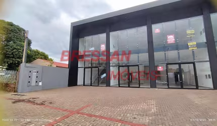 Vendo sala comercial fachada toda em vidro com 104 m  amplos p