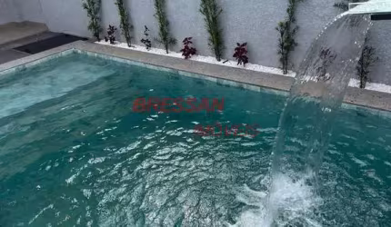 Sobrados,3 suítes, com piscina com fino acabamento e sobra terreno .