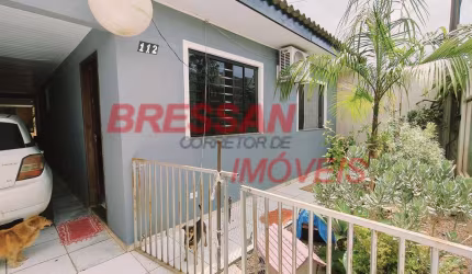 Casa à venda com 3 quartos área grande , FLORESTA, CASCAVEL - PR