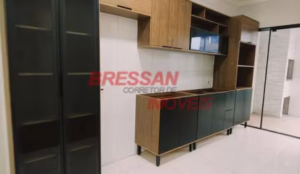 Vendo casa nova com cozinha planejada mesa de seis cadeiras cama box guarda-ro