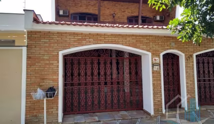 Casa para Venda em Sorocaba, Jardim Leocádia, 6 dormitórios, 2 suítes, 5 banheiros, 4 vagas