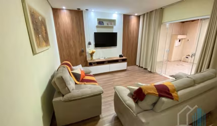 Casa para Venda em Sorocaba, Parque Vitória Régia, 2 dormitórios, 1 suíte, 2 banheiros, 3 vagas