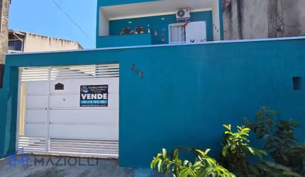 Casa para Venda em Sorocaba, Jardim Santa Catarina, 3 dormitórios, 1 suíte, 3 banheiros, 2 vagas
