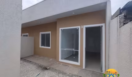R$290mil - À Venda - Casa de 3 quartos em Matinhos/PR, Balneário Currais - financiável.