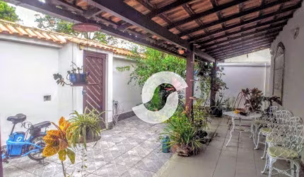 Casa com 4 dormitórios à venda, 300 m² por R$ 890.000,00 - Maravista - Niterói/RJ