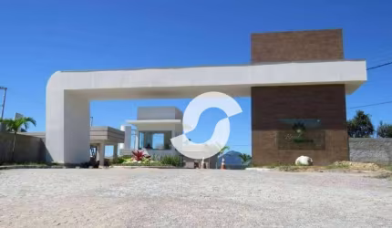 Terreno à venda no Royal Garden, 240 m²