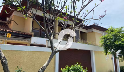 Casa com 4 dormitórios à venda, 368 m² por R$ 2.200.000,00 - São Francisco - Niterói/RJ