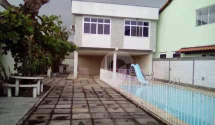 Casa com 3 dormitórios à venda, 230 m² por R$ 900.000,00 - Centro - São Gonçalo/RJ