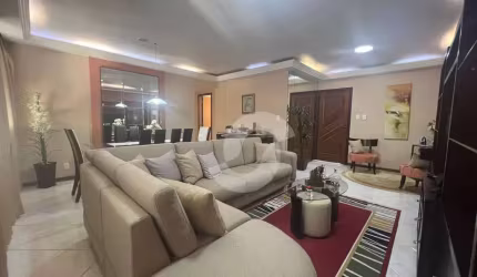 Amplo APARTAMENTO