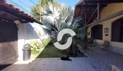 Casa com 4 dormitórios à venda, 335 m² por R$ 849.000,00 - Piratininga - Niterói/RJ
