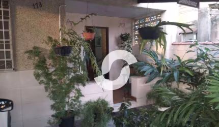 Casa com 4 dormitórios à venda, 1244 m² por R$ 685.000,00 - Brasilândia - São Gonçalo/RJ