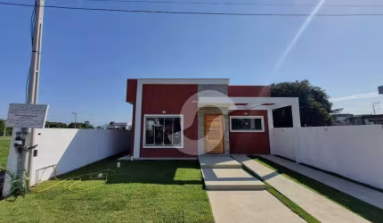 Casa com 3 dormitórios à venda, 95 m² por R$ 450.000,00 - Ubatiba - Maricá/RJ