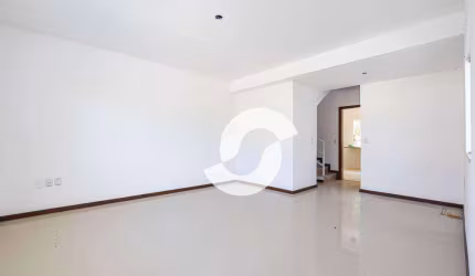 Casa à venda, 360 m² por R$ 700.000,00 - Itaipu - Niterói/RJ