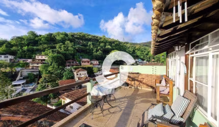 Casa com 3 dormitórios à venda, 139 m² por R$ 690.000,00 - Fátima - Niterói/RJ