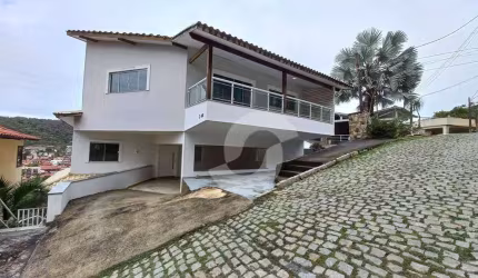 Casa com 4 dormitórios à venda, 500 m² por R$ 1.600.000,00 - Piratininga - Niterói/RJ