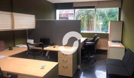 Camboinhas, ampla sala comercial montada, pronta para Você usar!