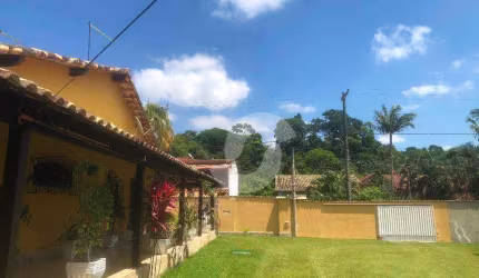 Casa com 3 dormitórios à venda, 200 m² por R$ 700.000,00 - Várzea das Moças - Niterói/RJ