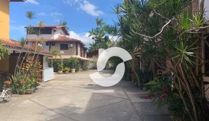 Casa triplex em condominio fechado - Em frente ao Horto de Itaipu