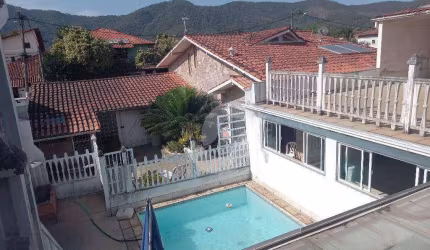 Casa com 7 dormitórios à venda, 360 m² por R$ 850.000,00 - Itaipu - Niterói/RJ