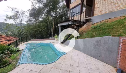 Casa com 4 dormitórios à venda, 450 m² por R$ 1.290.000,00 - Itaipu - Niterói/RJ